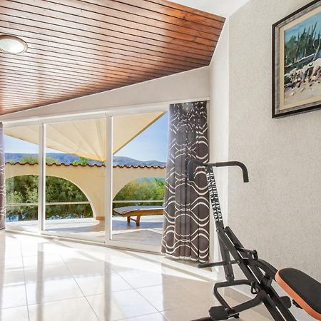 Galapagus Privat Beach & Boat Dock Apartment เมทายนา ภายนอก รูปภาพ